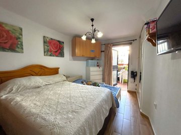 Bedroom (2)