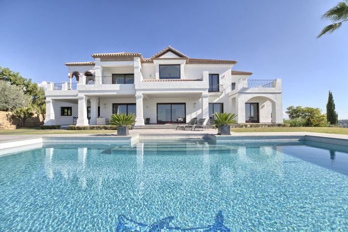 Image No.1-6 Bed Villa for sale