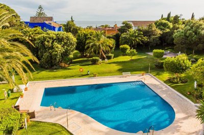 pool view