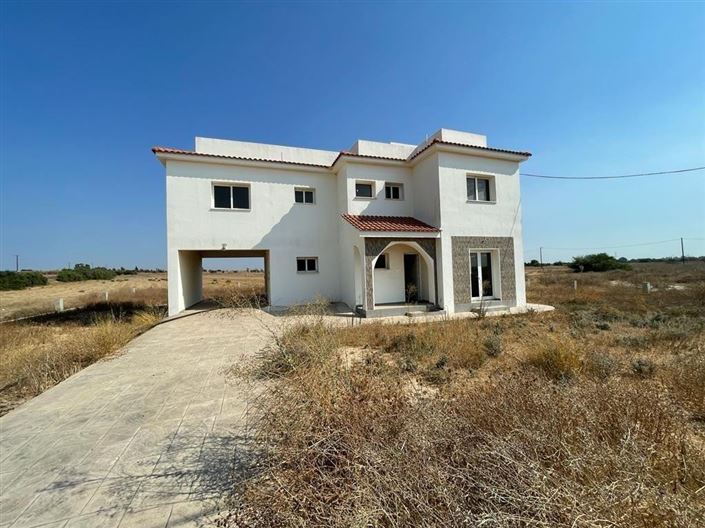 Image No.1-5 Bed House for sale