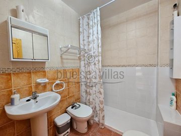 solana-bathroom-1