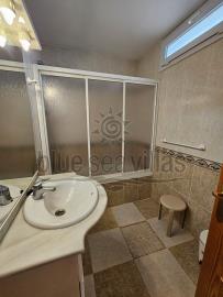 1442-Calle-Arenal-13-bathroom--1-_opt