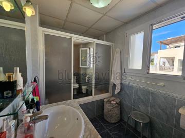 1442-Calle-Arenal-13-bathroom--3-_opt