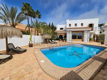 casa-sevilla-pool--2-