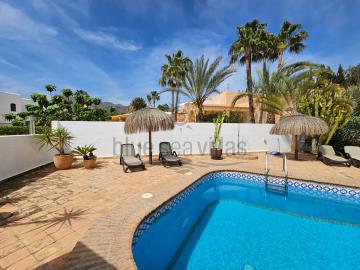 casa-sevilla-pool--3-