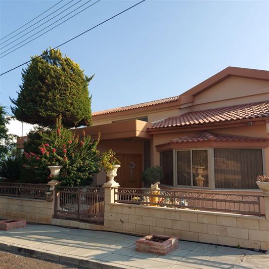 Image No.1-4 Bed Villa for sale