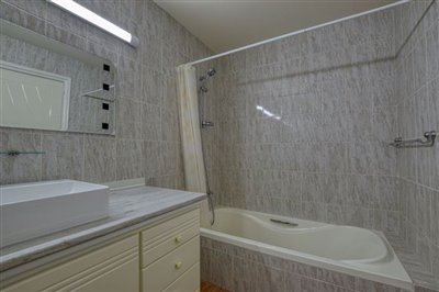 family-bathroom-1