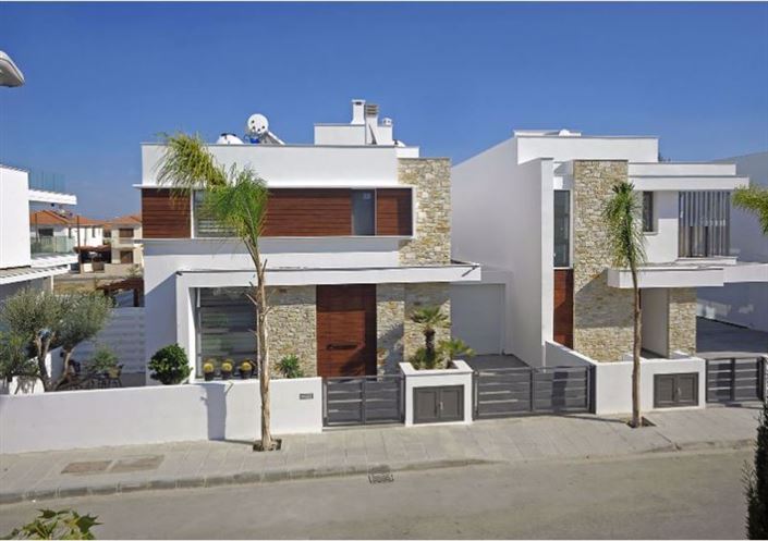 Image No.1-4 Bed Villa for sale