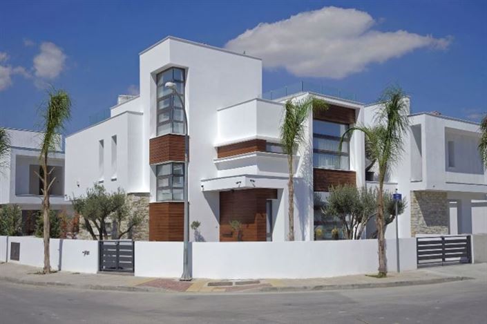 Image No.1-5 Bed Villa for sale