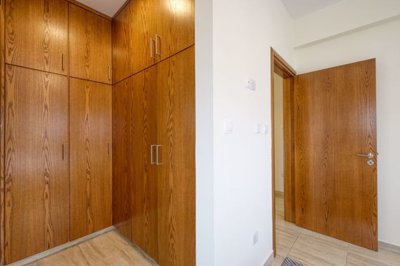 bedroom-1-wardrobes