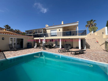 865-detached-villa-for-sale-in-bolnuevo-17116