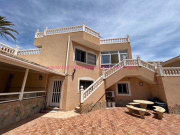 891-detached-villa-for-sale-in-bolnuevo-17365