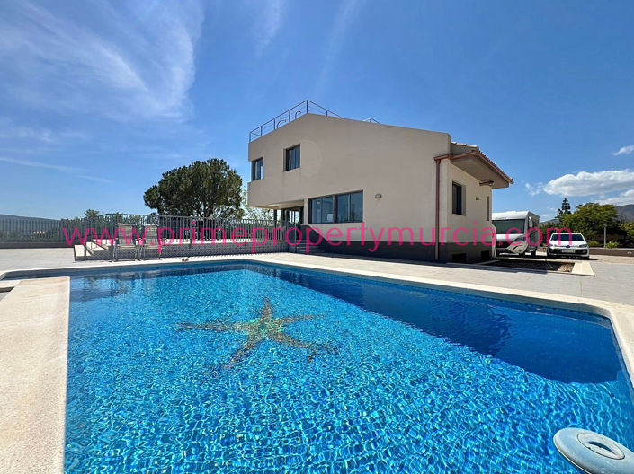 Image No.1-5 Bed Villa for sale