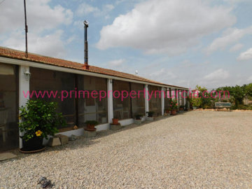 481-country-house-for-sale-in-fuente-alamo-10