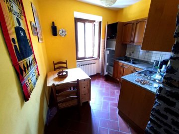 vendita-propriet-semi-indipendente-lucca-rif-