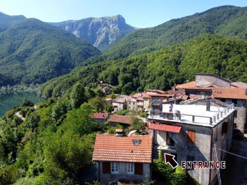 vendita-propriet-semi-indipendente-lucca-rif-