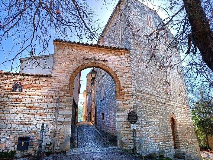 Image No.1-Maison de 6 chambres à vendre à Arcevia