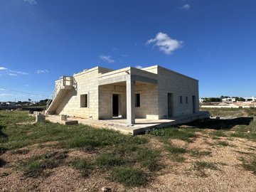 1 - Ostuni, House