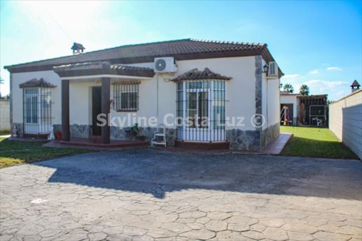 Image No.1-3 Bed Villa for sale