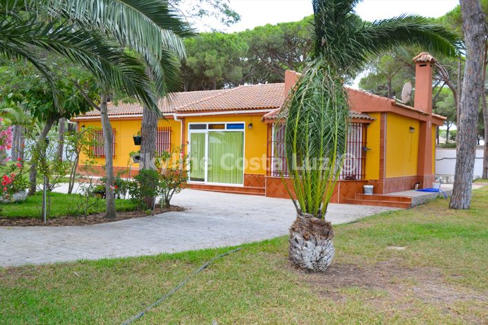 Image No.1-3 Bed Villa for sale