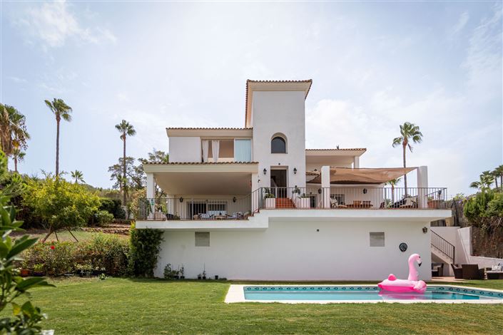 Image No.1-5 Bed Villa for sale