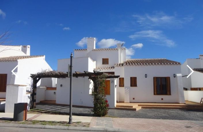 Image No.1-4 Bed Villa for sale