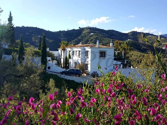 Image No.1-Finca de 7 chambres à vendre à Torrox