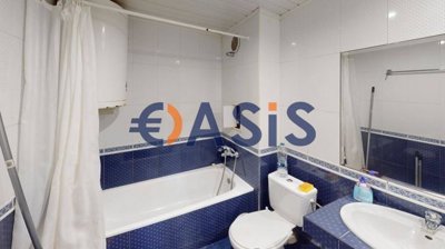 33680066-aleksandrov-residence-bathroom0