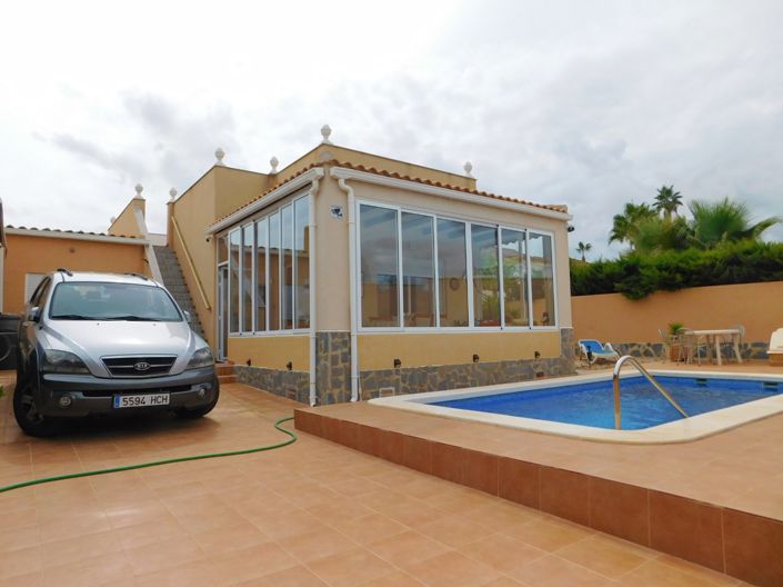 Image No.1-Villa de 2 chambres à vendre à Cabo Roig