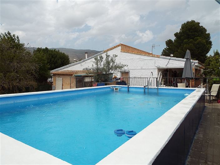 Image No.1-3 Bed Villa for sale