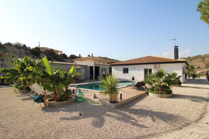 Image No.1-3 Bed Villa for sale