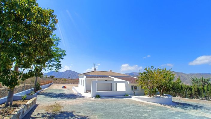 Image No.1-Villa de 4 chambres à vendre à Hondón de los Frailes