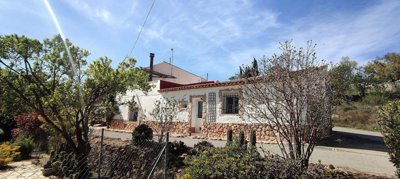 country-house-in-pinoso-1-large