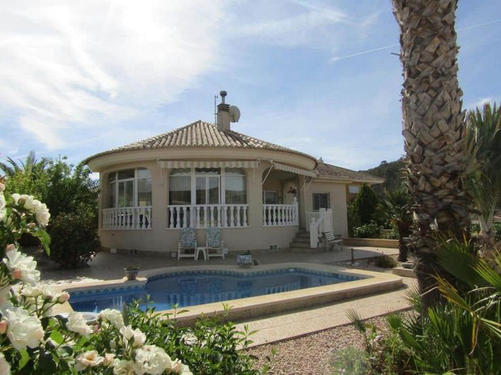 Image No.1-4 Bed Villa for sale