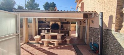 24560-villa-for-sale-in-pinoso-1410407-large