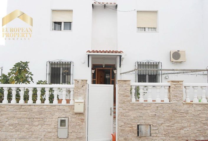 Image No.1-3 Bed Villa for sale