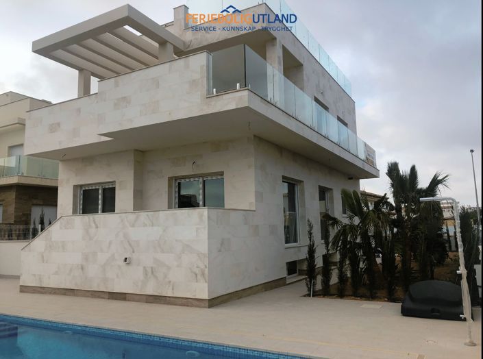 Image No.1-4 Bed Villa for sale