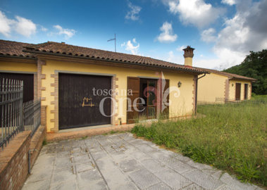 1 - Chianni, House