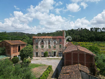 5-edit Borgo Belvedere Vista Cascina.jpg