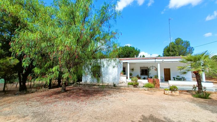 Image No.1-Maison de campagne de 4 chambres à vendre à Hondón de las Nieves