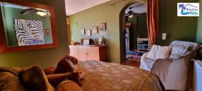 For-Sale-Countryside-Villa-in-Sayalonga--Malaga--Andalusia--Costa-del-Sol--13-