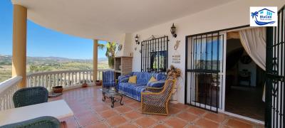 Detached-Villa-For-Sale-in-Vinuela-For-Sale--Malaga--Costa-del-Sol--7-