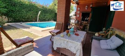 For-Sale-detached-house-in-Rincon-de-la-Victoria--Axarquia--Spain--Malaga--2-