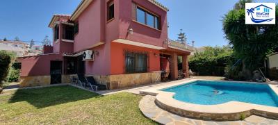 For-Sale-detached-house-in-Rincon-de-la-Victoria--Axarquia--Spain--Malaga--5-