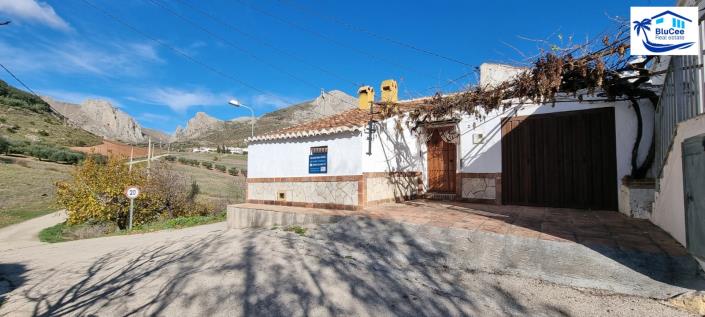 Alcauc&#237;n, Country House