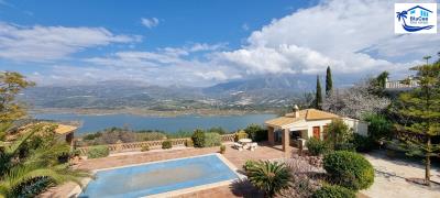 Independent-villa-for-sale-Vinuela--2-