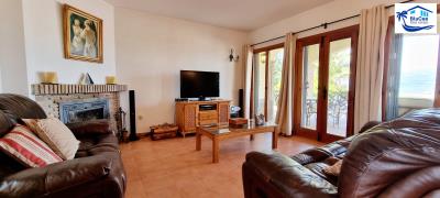 Independent-villa-for-sale-Vinuela--9-