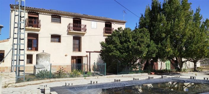 Image No.1-8 Bed Finca for sale