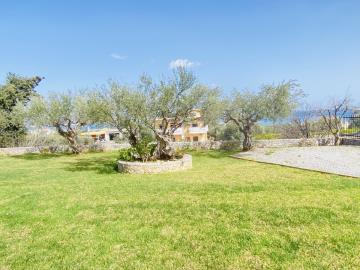 Villa-For-Sale-In-Kalives-image00066