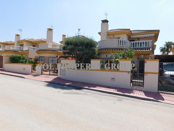 Image No.1-3 Bed Villa / Detached for sale